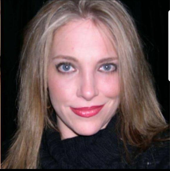 Meet your Posher, Kim - Picture 1 of 1